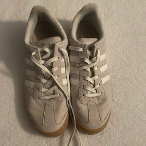 Adidas size 8 shoes